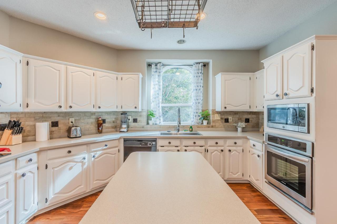 * *Astounding House **Perfect For Family And Friends , Pool , Hot Tub, & Game Room Allen Extérieur photo