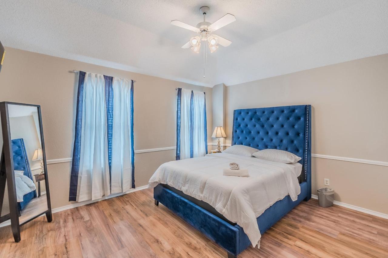 * *Astounding House **Perfect For Family And Friends , Pool , Hot Tub, & Game Room Allen Extérieur photo
