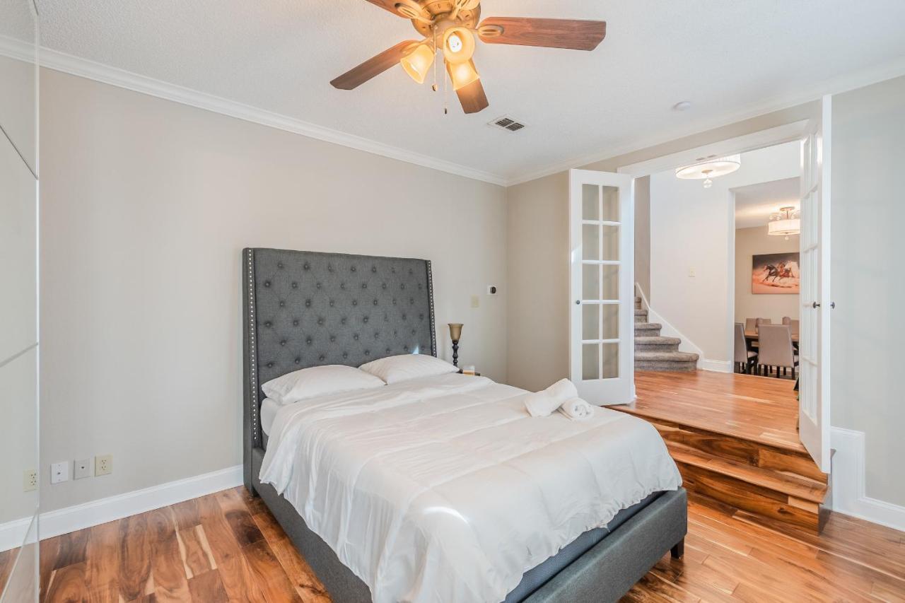 * *Astounding House **Perfect For Family And Friends , Pool , Hot Tub, & Game Room Allen Extérieur photo