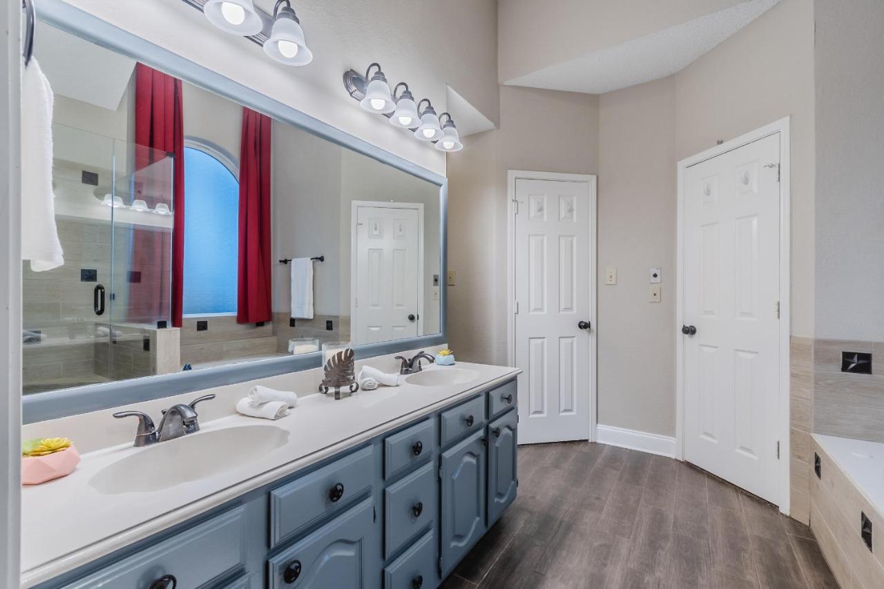 * *Astounding House **Perfect For Family And Friends , Pool , Hot Tub, & Game Room Allen Extérieur photo