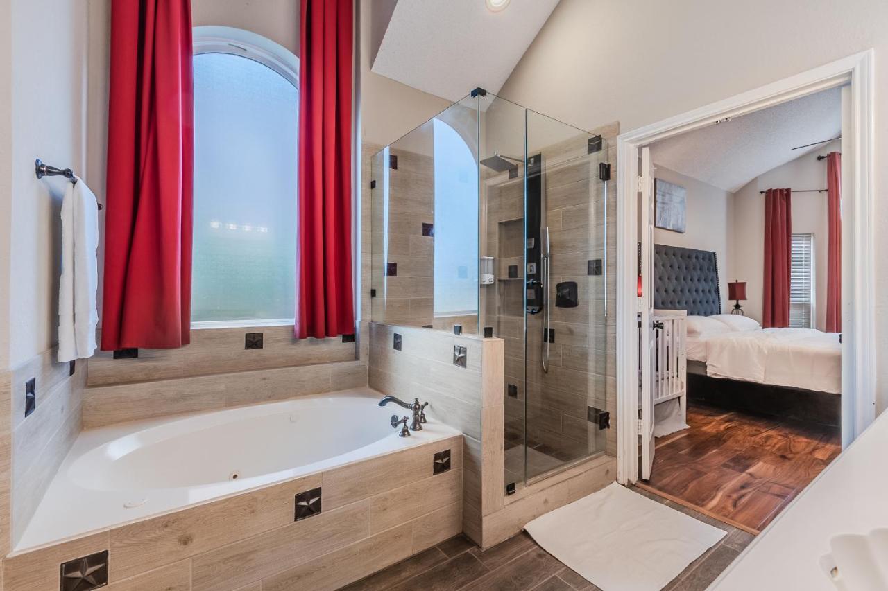 * *Astounding House **Perfect For Family And Friends , Pool , Hot Tub, & Game Room Allen Extérieur photo