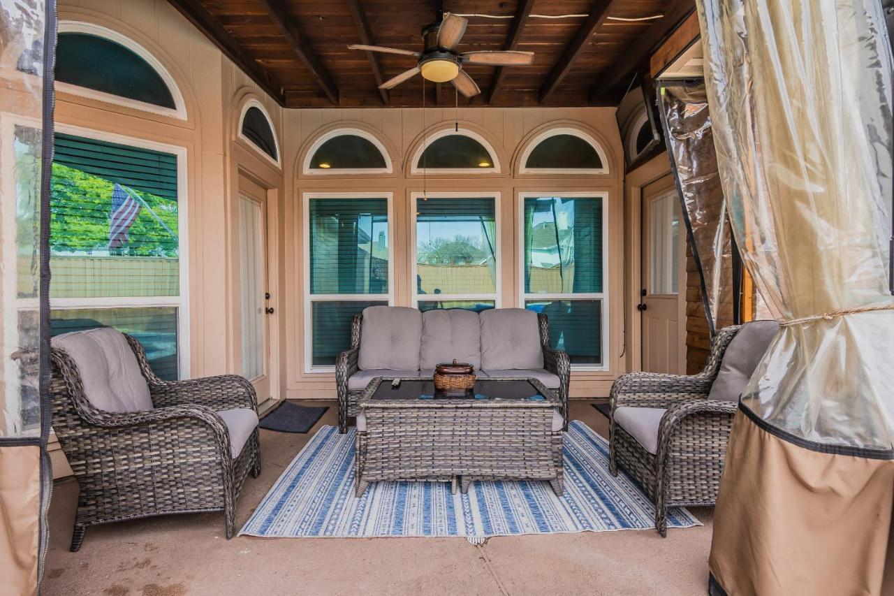* *Astounding House **Perfect For Family And Friends , Pool , Hot Tub, & Game Room Allen Extérieur photo